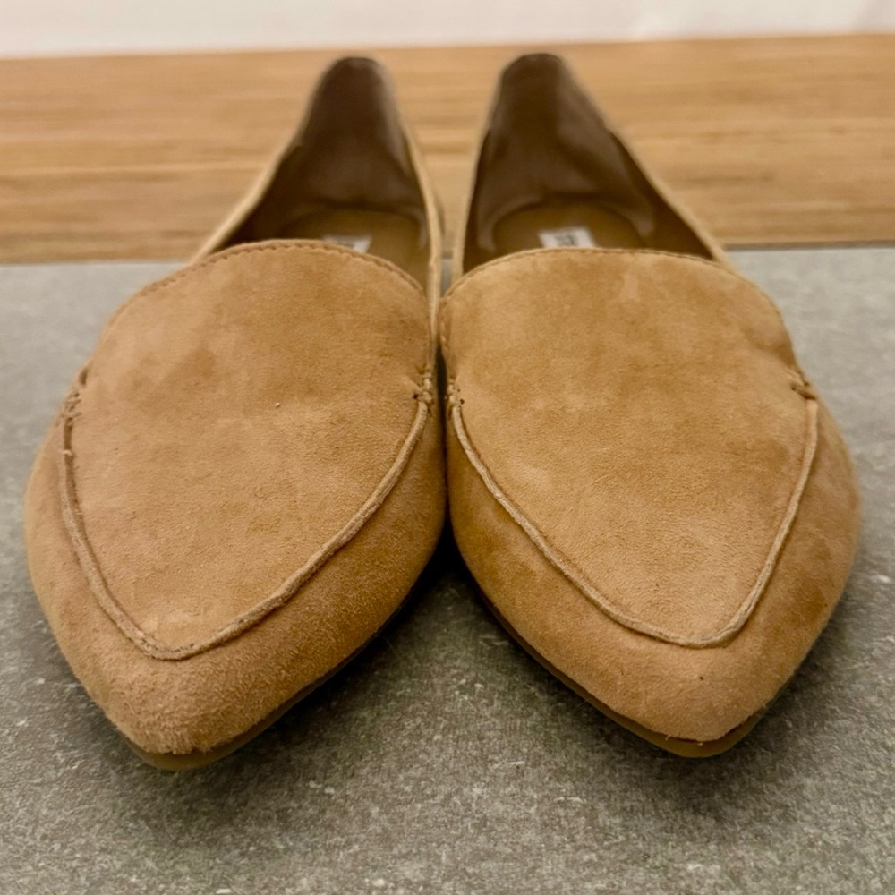 Steve Madden Feather Tan Suede Pointed Toe Loafers Size 9.5M NWOT - Picture 5 of 10